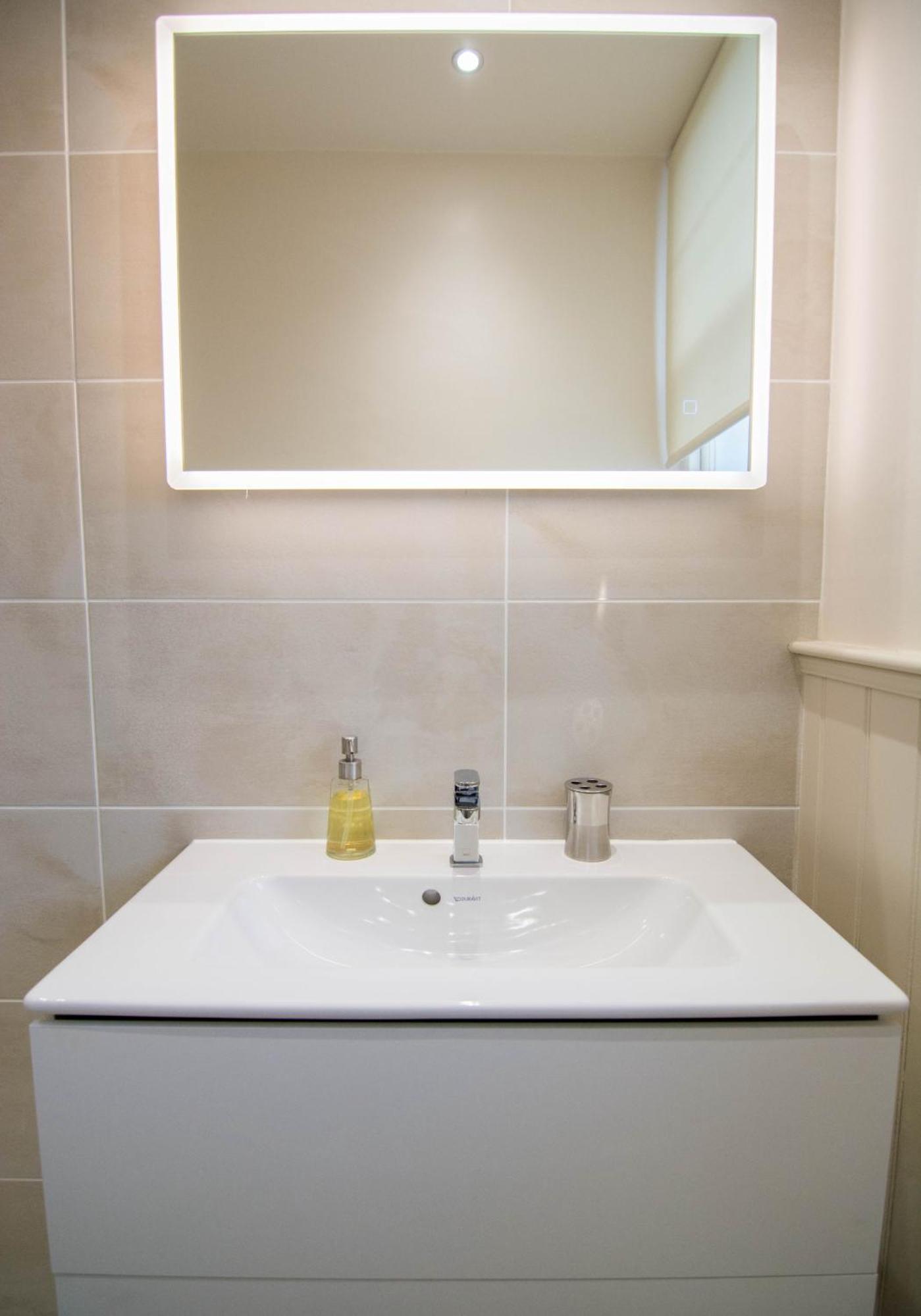 Mardale Crescent - 380 Apartment Единбург Екстериор снимка