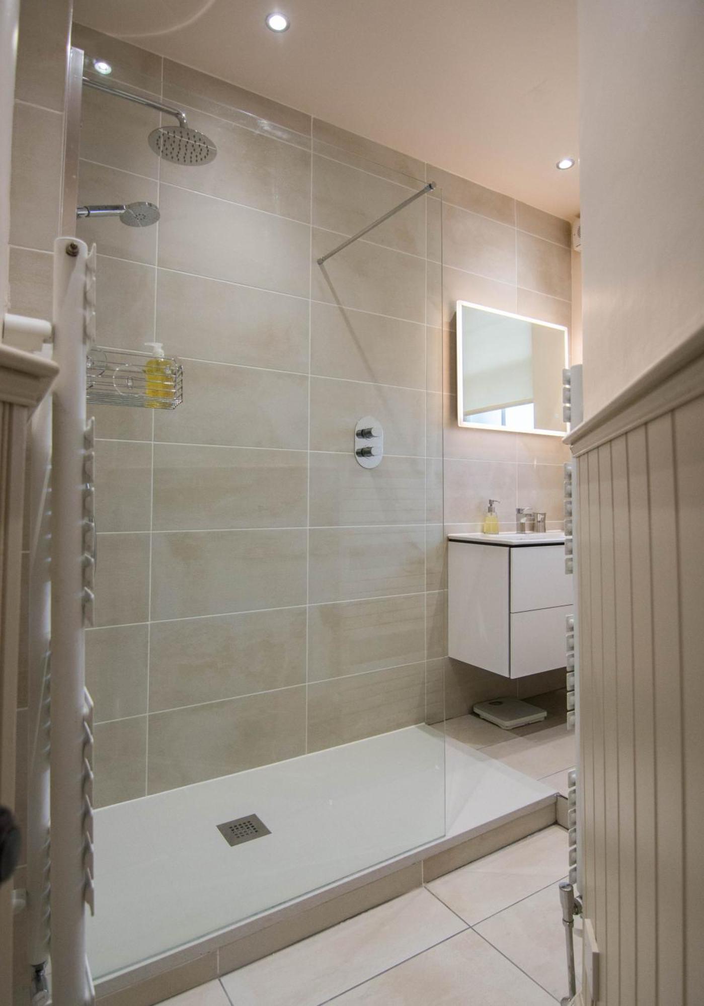 Mardale Crescent - 380 Apartment Единбург Екстериор снимка